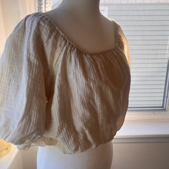 Oak + Fort puff sleeve tan bubble top - Picture 4 of 6
